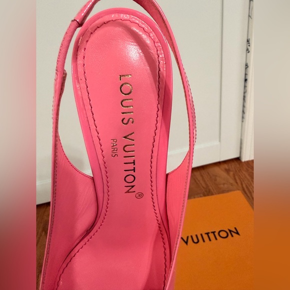 Louis Vuitton Shake Slingback Pumps - Picture 9 of 9